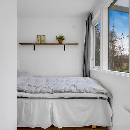 Διαμέρισμα Front In